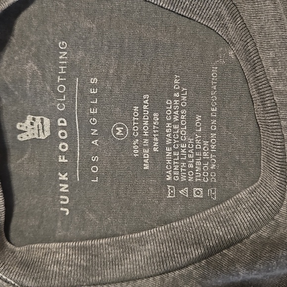 Junk Food Clothing Pink Floyd tshirt - Picture 3 of 3